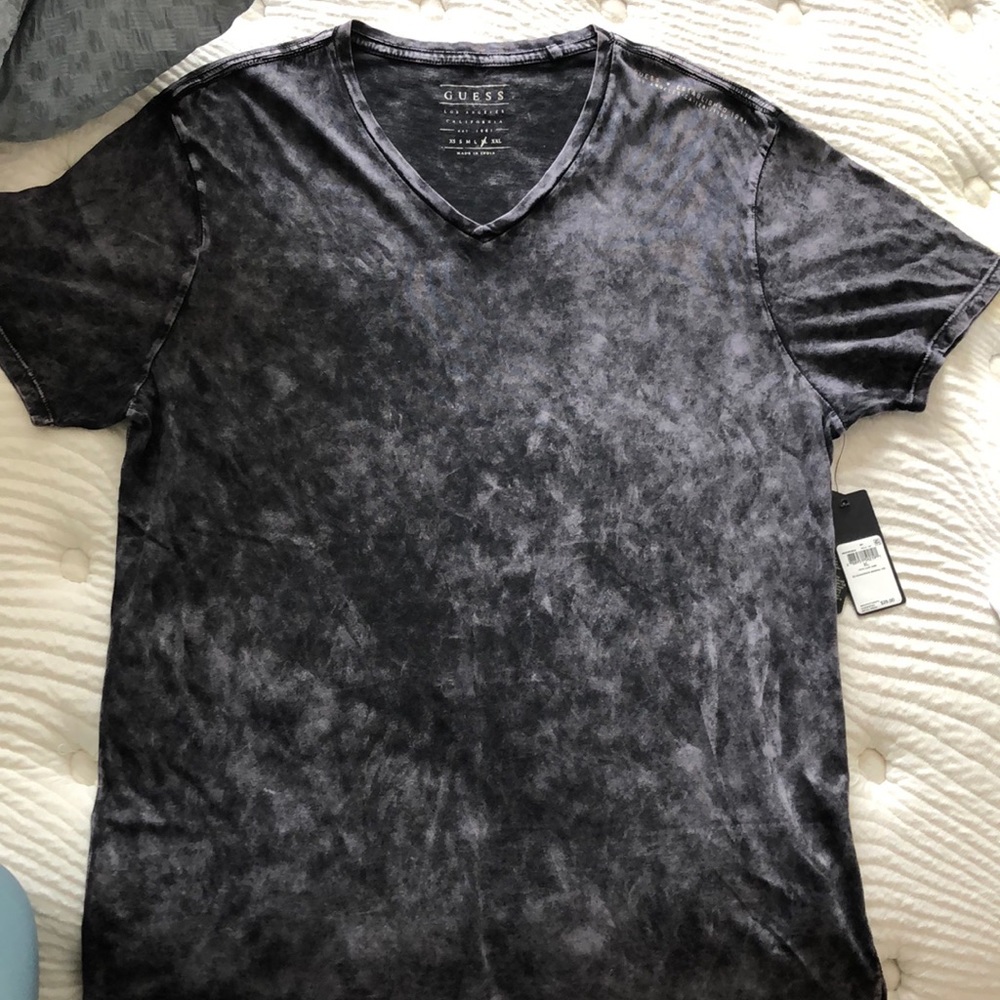 Guess V-Neck T Shirt